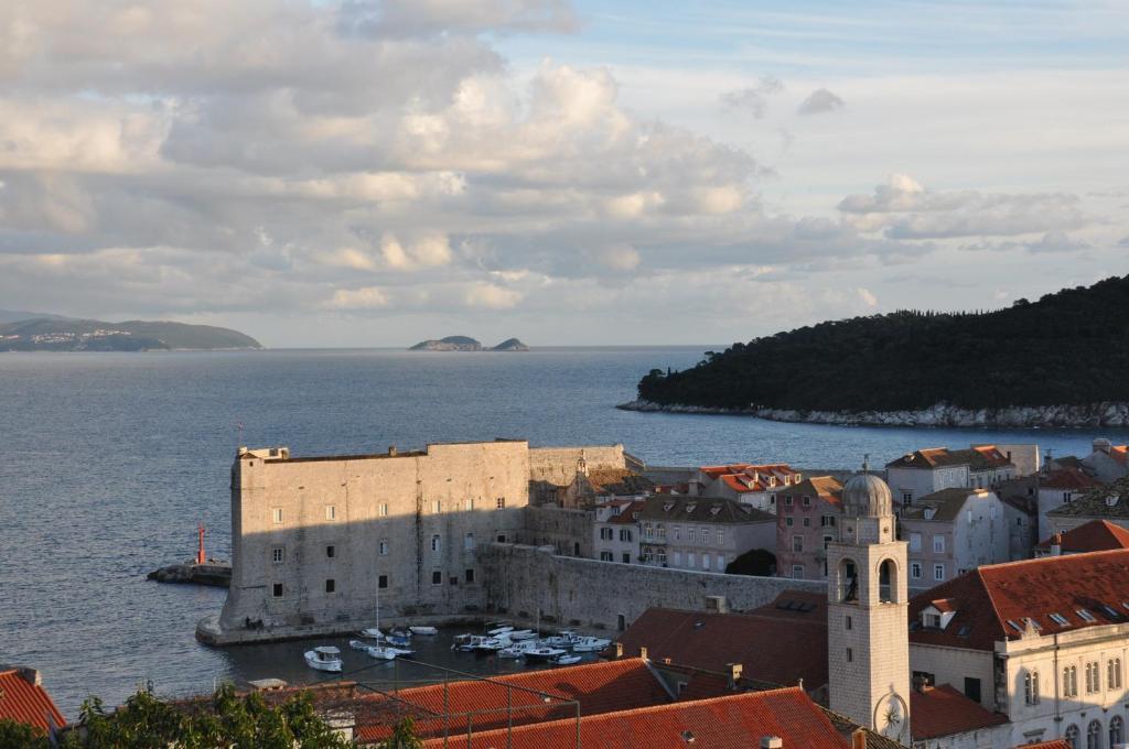 Apartments Lucic Dubrovnik Exterior photo